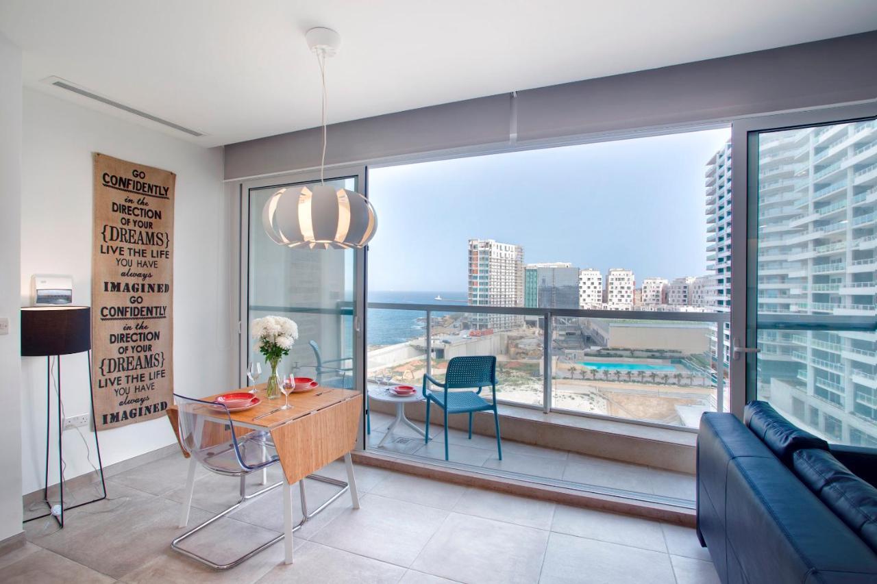 Modern Seaview Apartment In A Prime Location Sliema Exterior foto