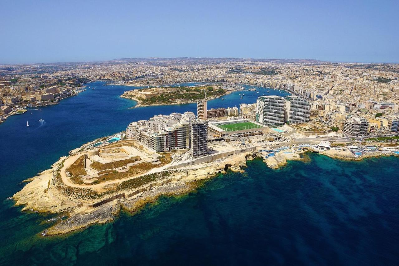 Modern Seaview Apartment In A Prime Location Sliema Exterior foto