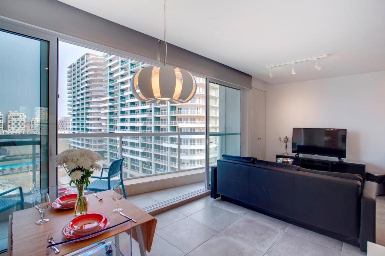 Modern Seaview Apartment In A Prime Location Sliema Exterior foto