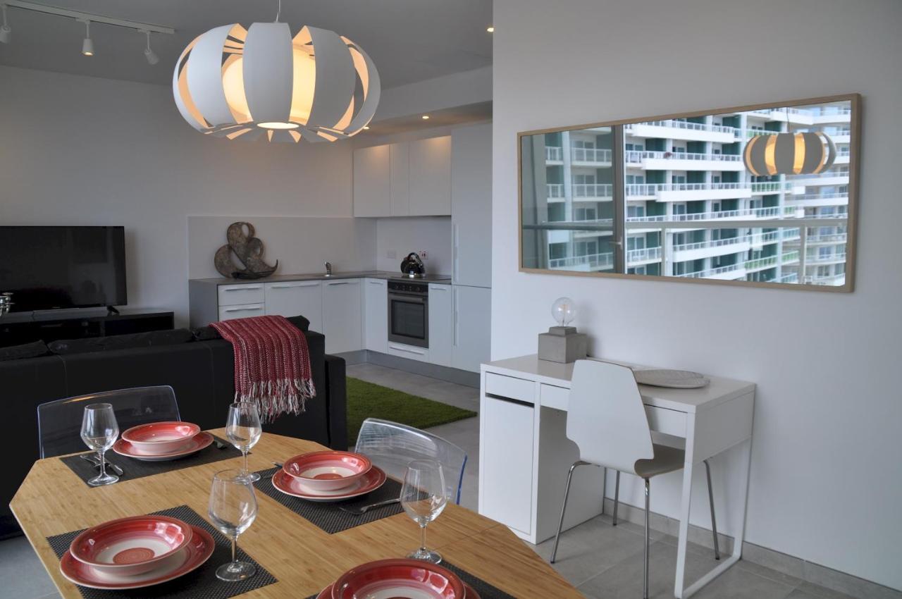 Modern Seaview Apartment In A Prime Location Sliema Exterior foto